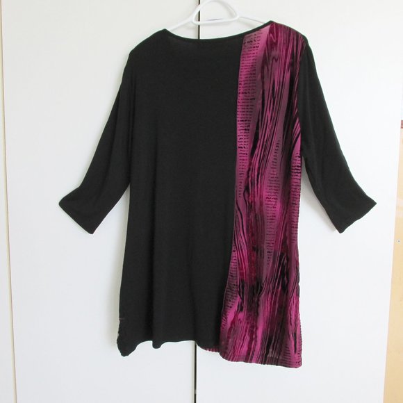 Lilia Whispers Black & Purple Plus Size Tunic Top - Picture 3 of 6